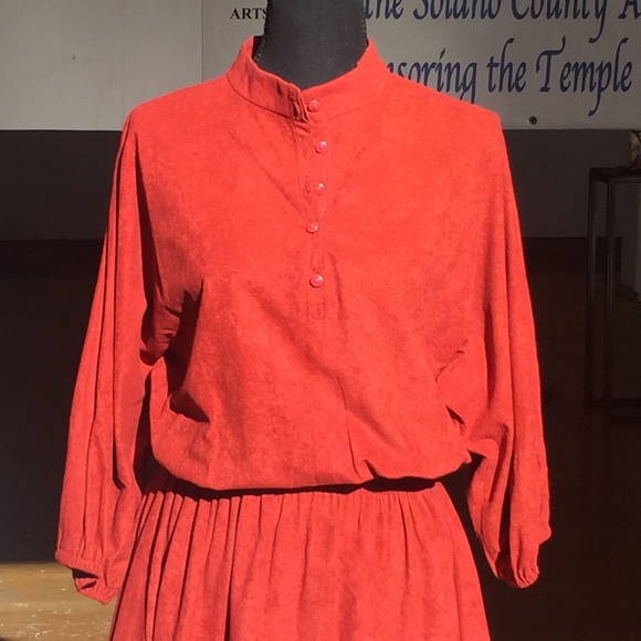 Vintage Rust colored 3/4" sleeve elastic waist button front midi dress - Picture 2 of 11